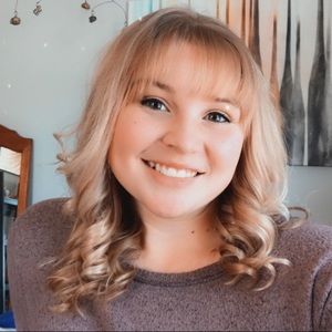 Meet your Posher, Katie beth